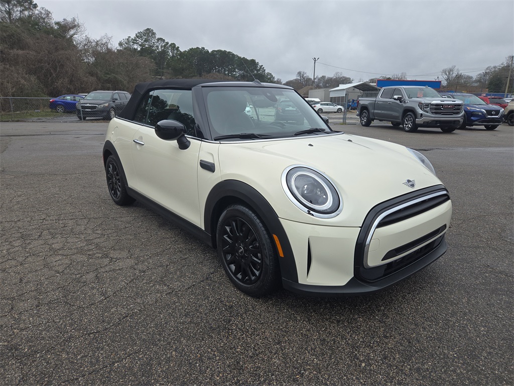 2023 MINI Convertible Base's photo