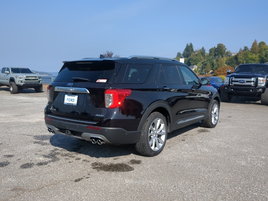2021 Ford Explorer Platinum photo 14
