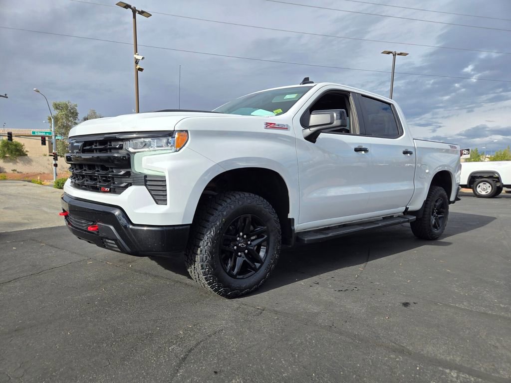 2024 Chevrolet Silverado 1500 LT Trail Boss photo 2