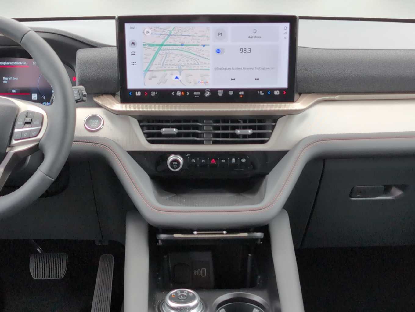 2025 Ford Explorer photo 18
