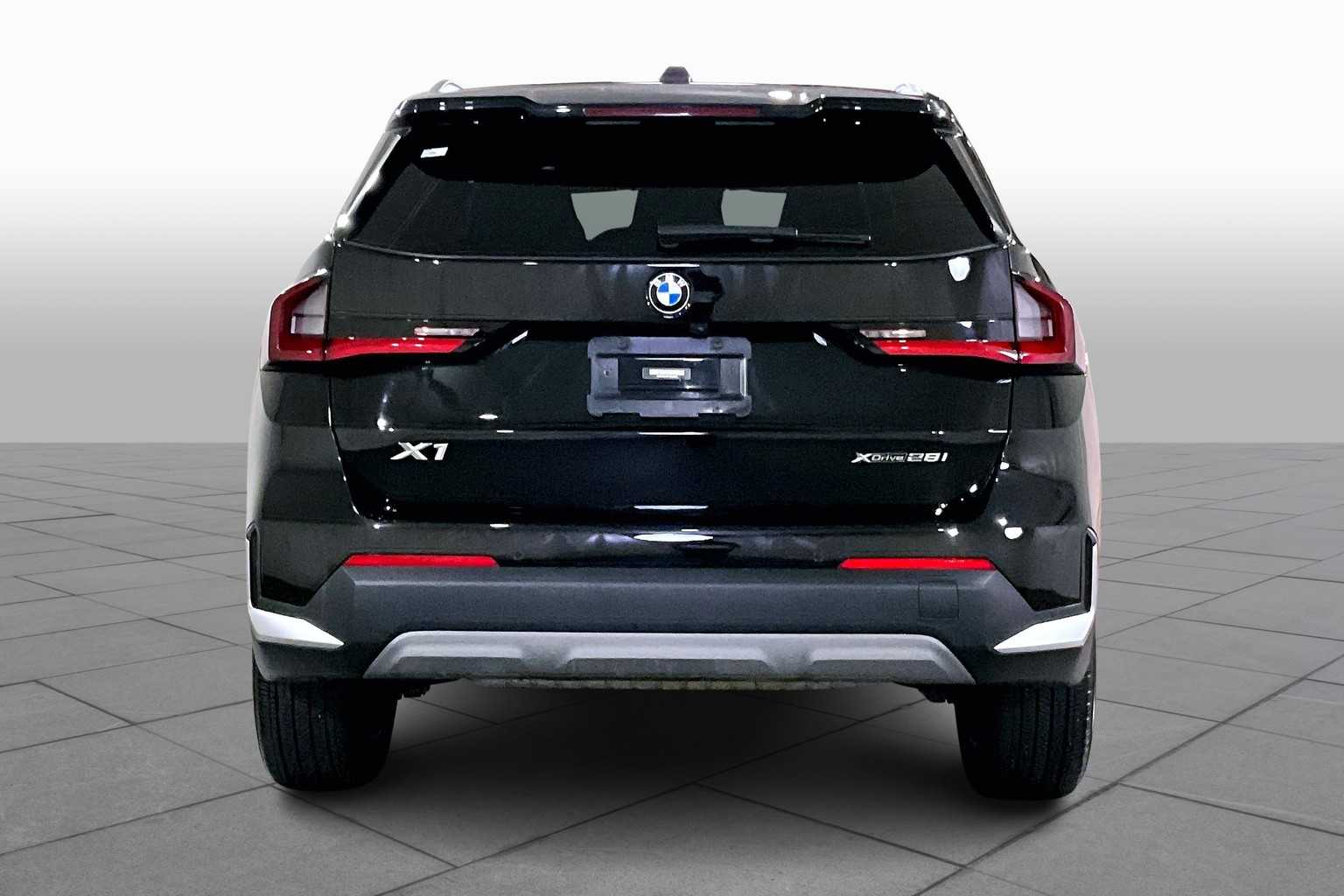 2023 Bmw X1 XDrive28i photo 4