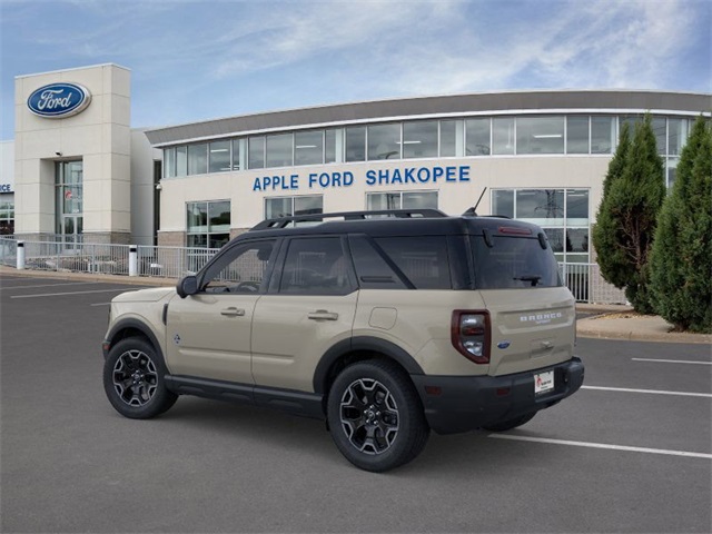 2025 Ford Bronco Sport Outer Banks photo 2