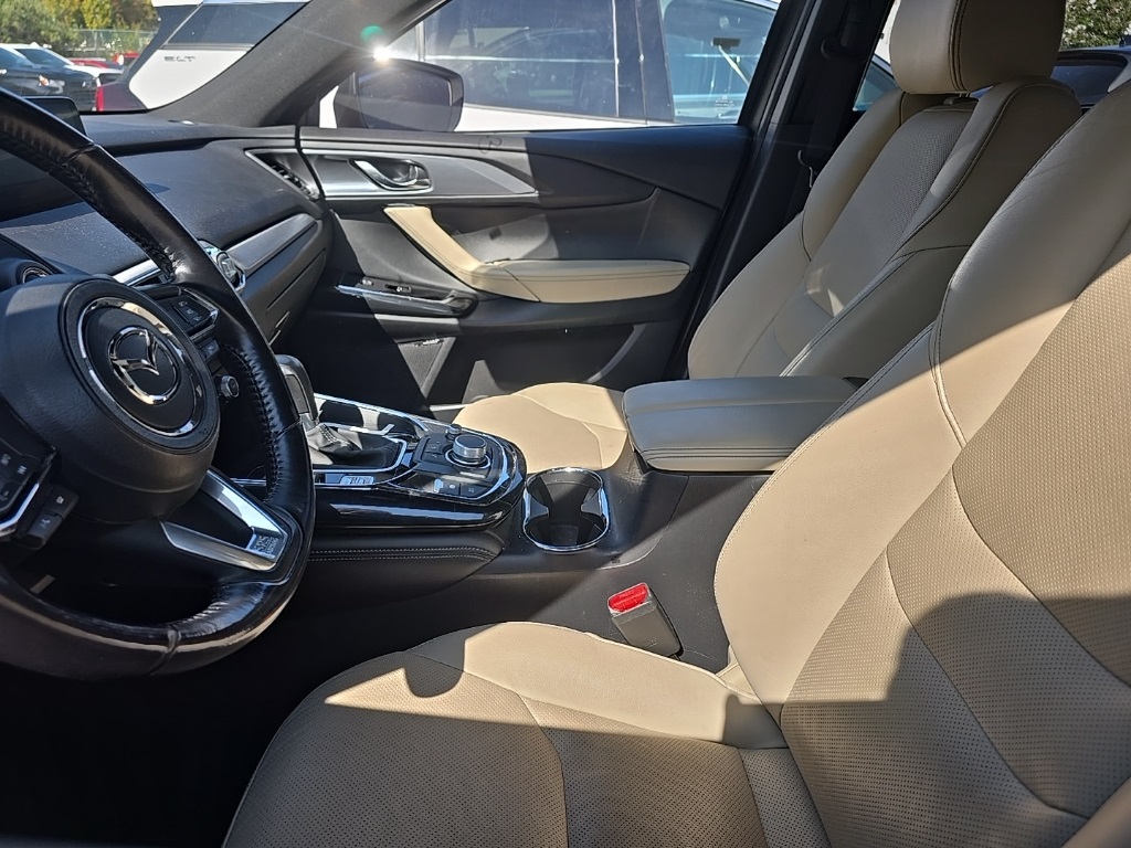 2023 Mazda CX-9 Grand Touring photo 2