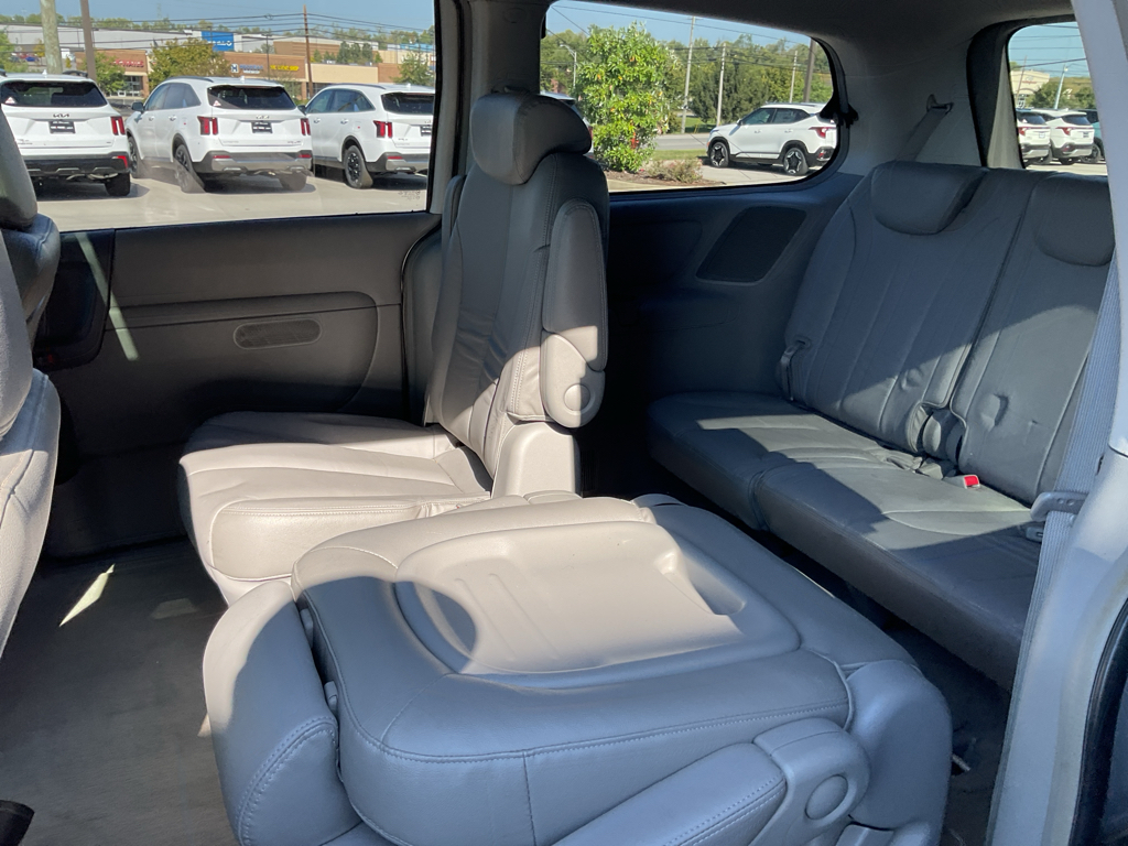 2007 Kia Sedona EX photo 12