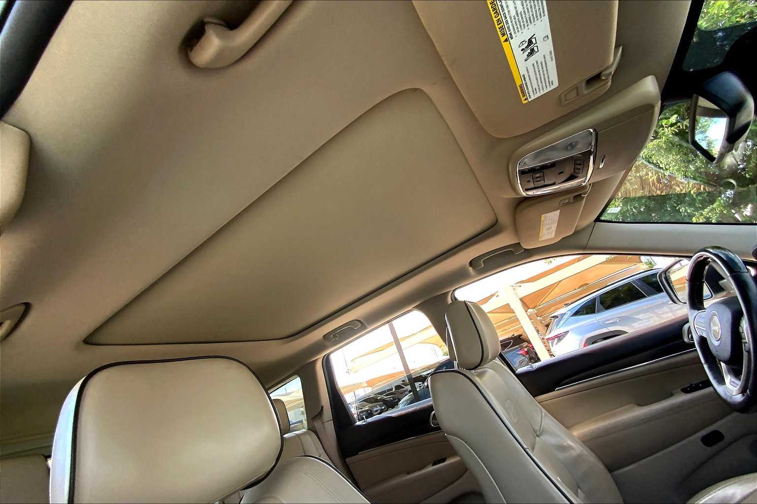 2015 Jeep Grand Cherokee Overland photo 10
