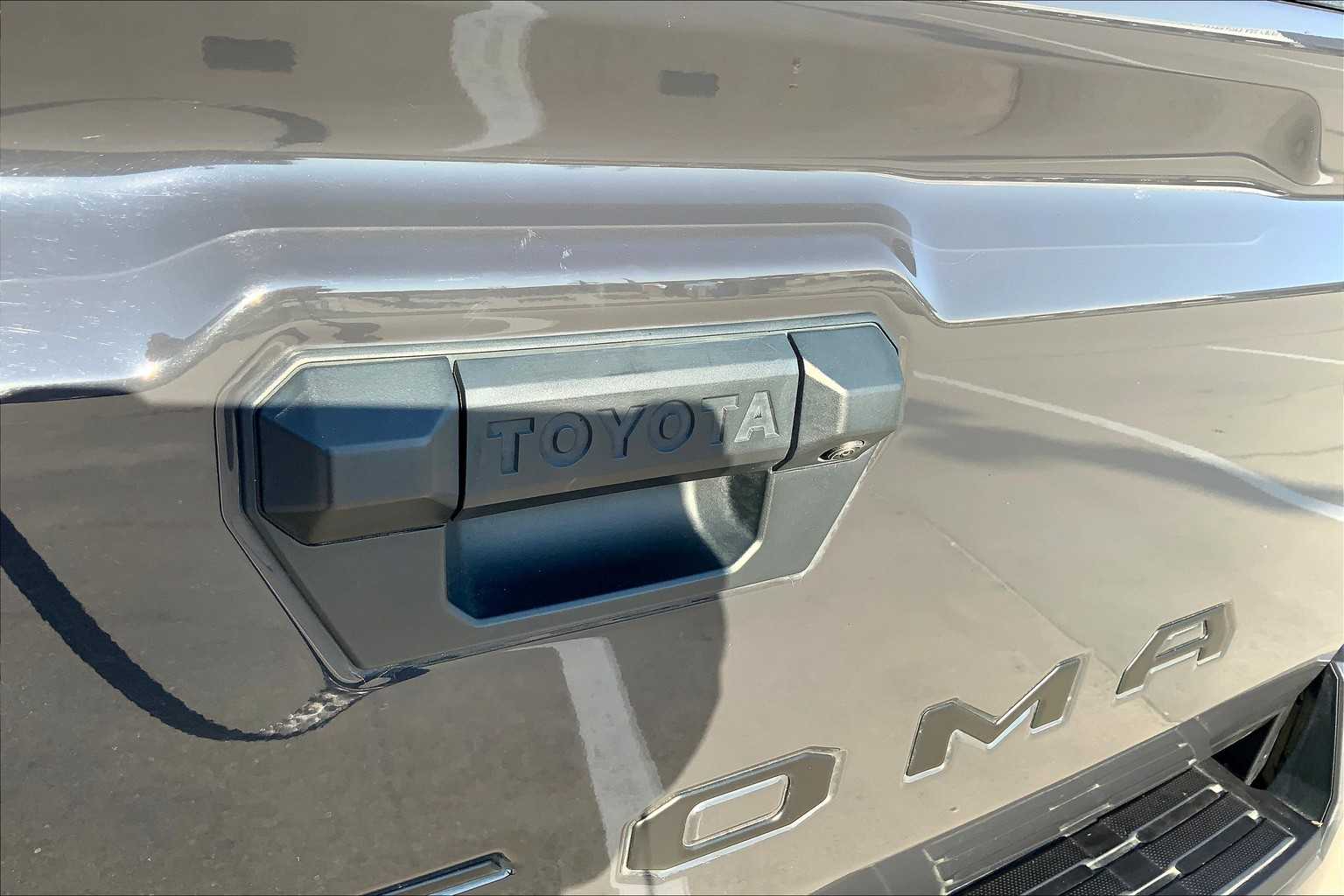 2024 Toyota Tacoma SR5 photo 27