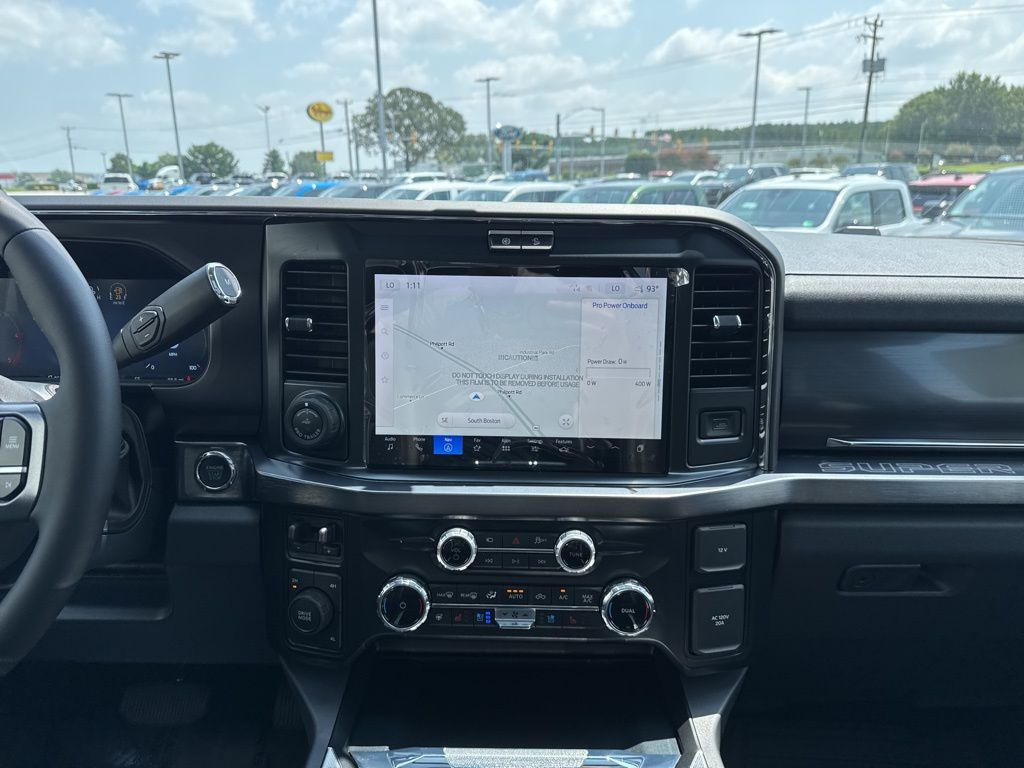 2025 Ford F-350 Lariat photo 27
