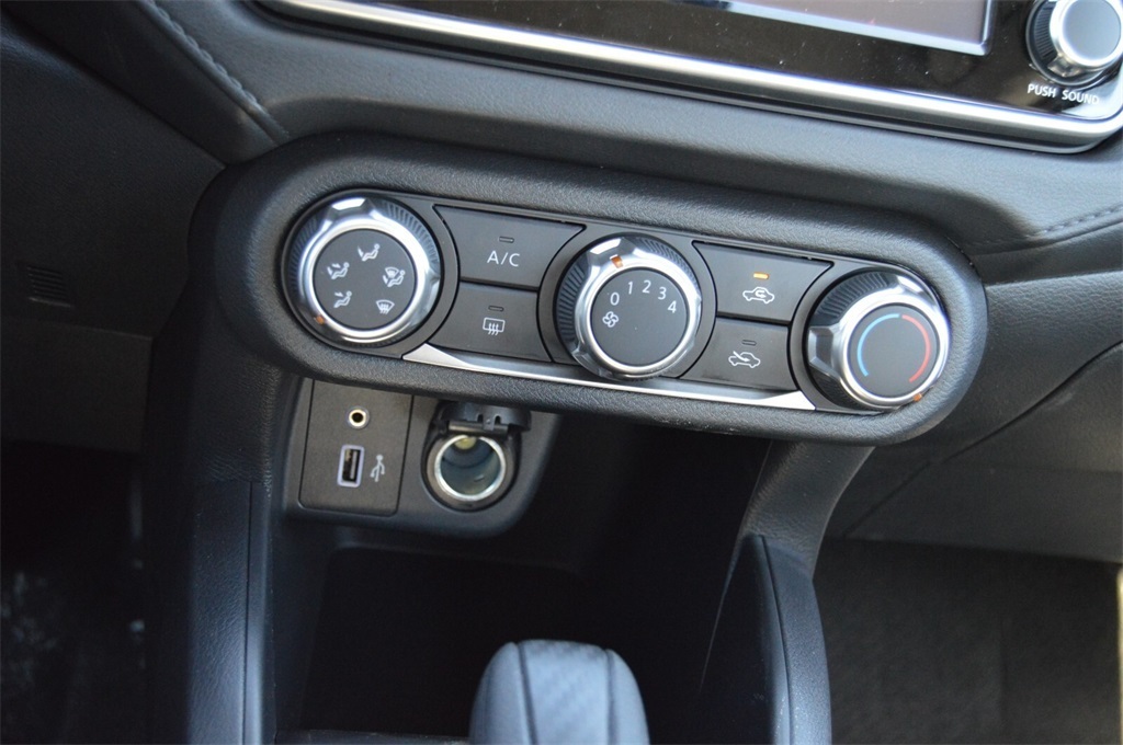2025 Nissan Versa S photo 30