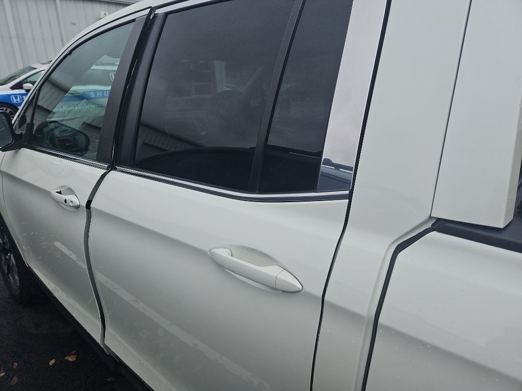 2017 Honda Ridgeline RTL photo 3