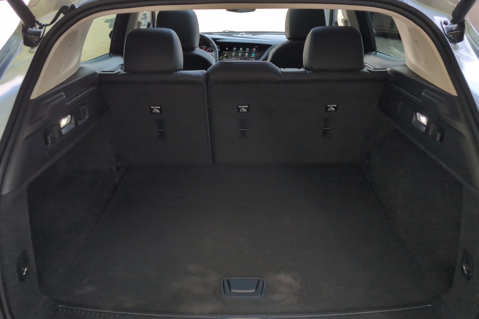 2022 Buick Envision Essence photo 13