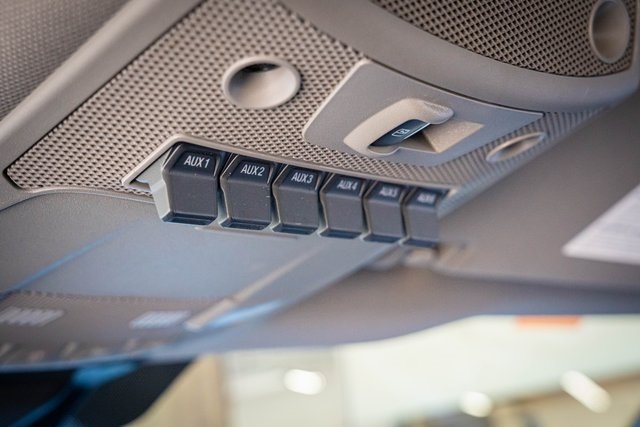 2021 Ford F-350 photo 26