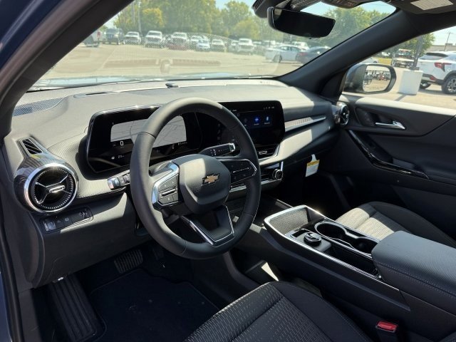 2026 Chevrolet Equinox LT photo 9
