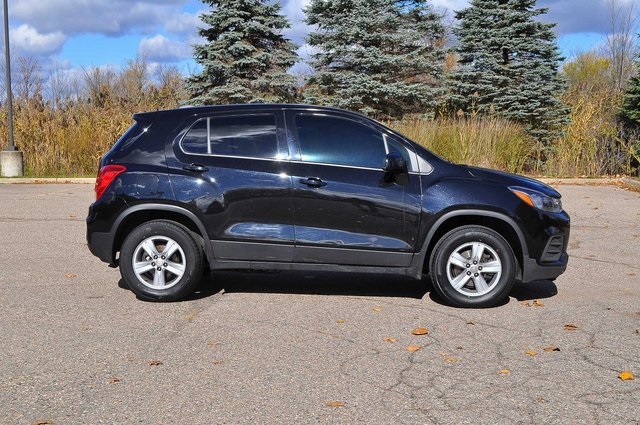 Used 2021 Chevrolet Trax LS with VIN KL7CJNSMXMB373383 for sale in Canton, MI