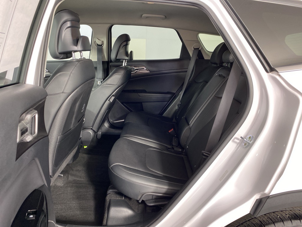 2023 Kia Sportage EX photo 22