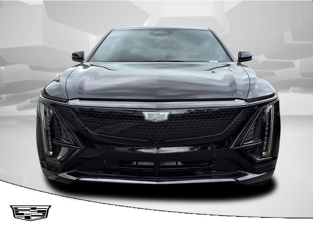 2026 Cadillac Lyriq Sport photo 2