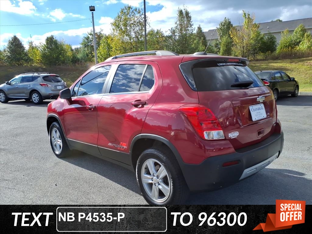 2015 Chevrolet Trax LT photo 2