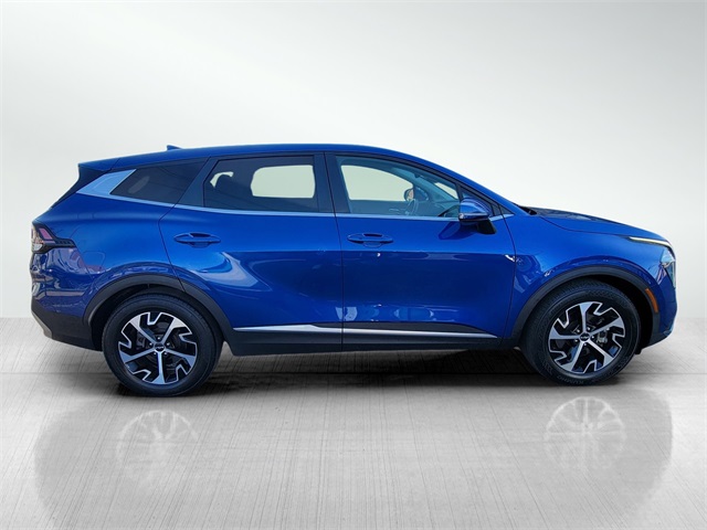 2023 Kia Sportage EX photo 2