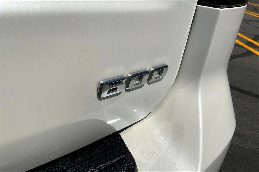2022 Cadillac Escalade Premium Luxury Platinum photo 11