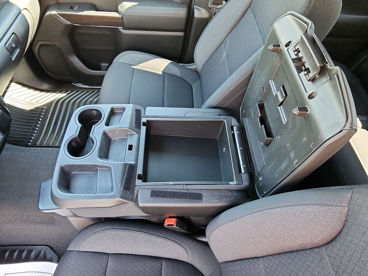 2022 Chevrolet Silverado 1500 LT photo 20