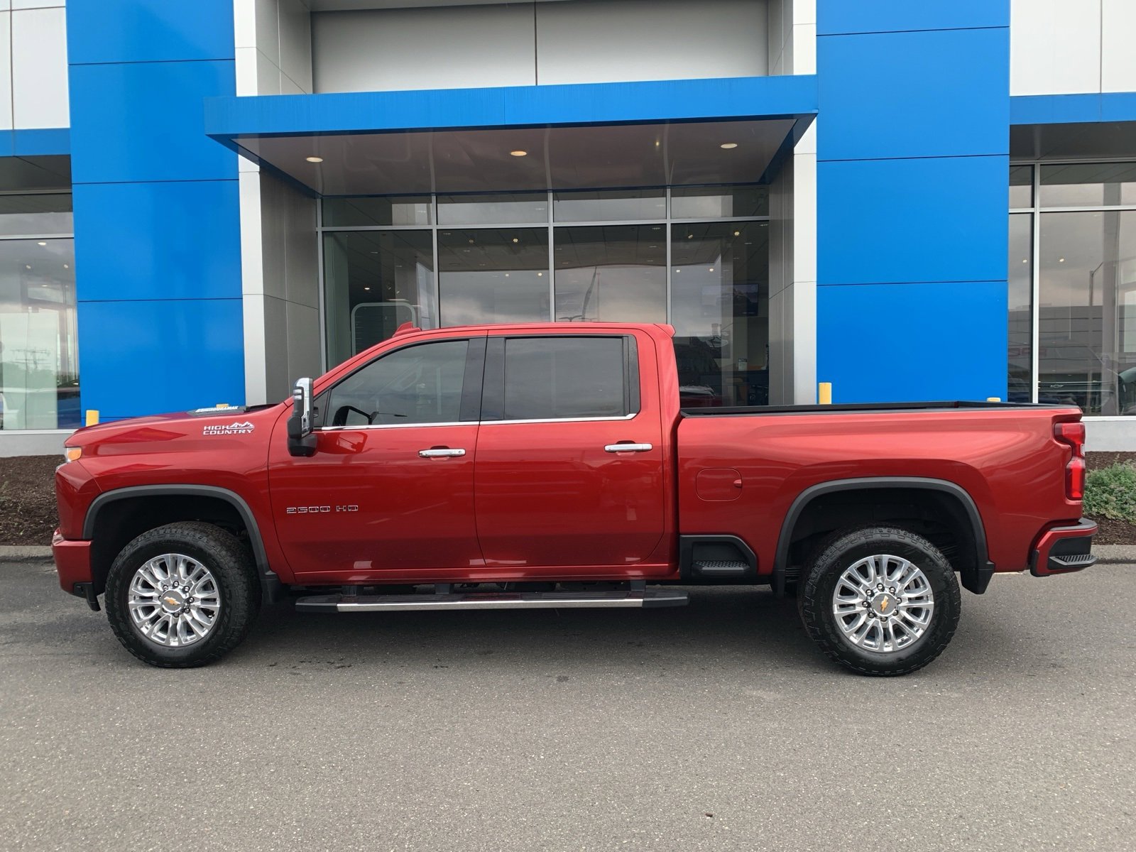 2023 Chevrolet Silverado 2500HD High Country photo 8