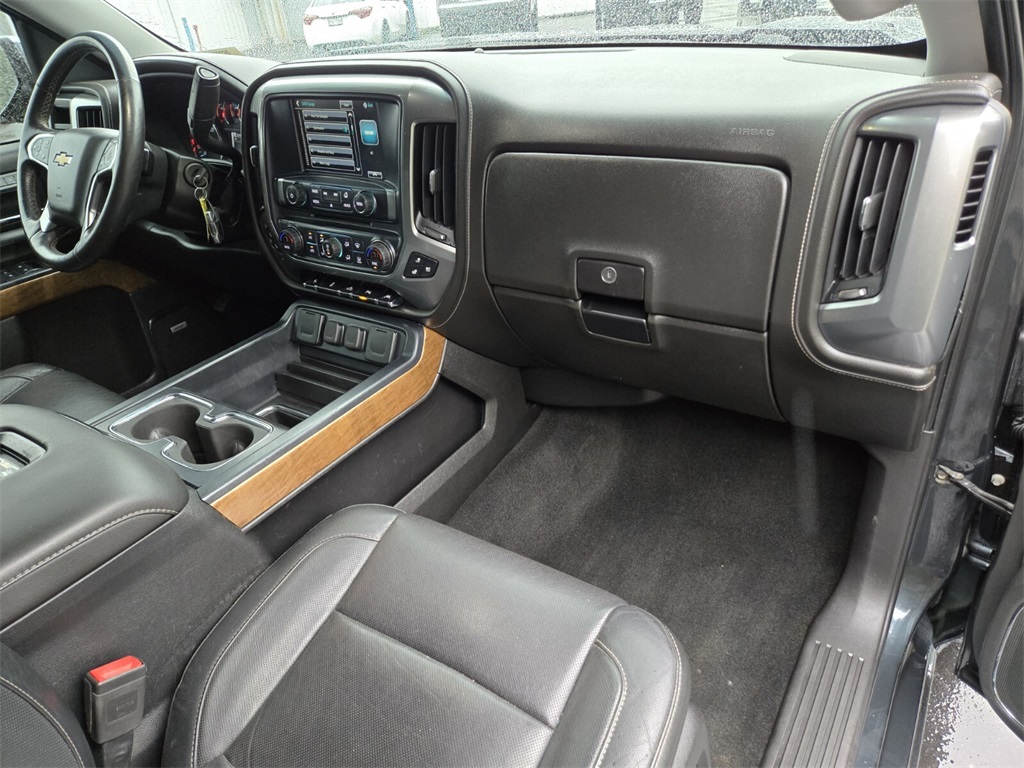 2018 Chevrolet Silverado 1500 LTZ photo 17