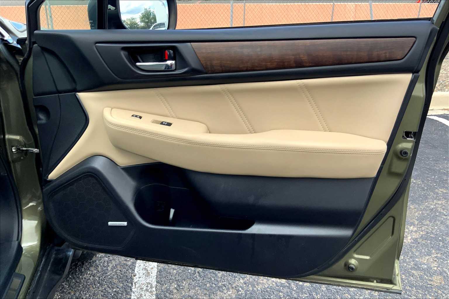 2019 Subaru Outback Limited photo 19