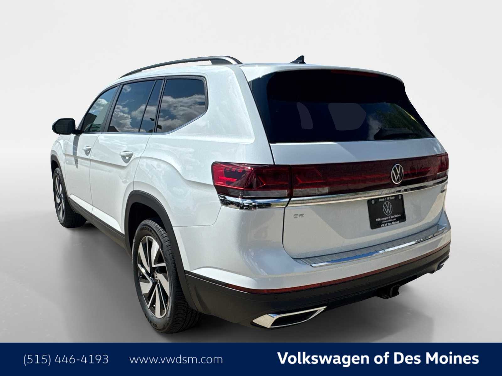 2026 Volkswagen Atlas SE Technology photo 2