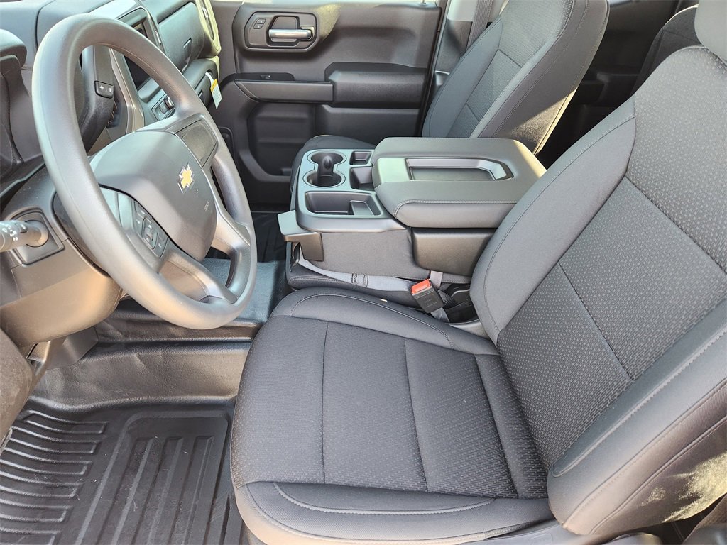2026 Chevrolet Silverado Work Truck photo 4