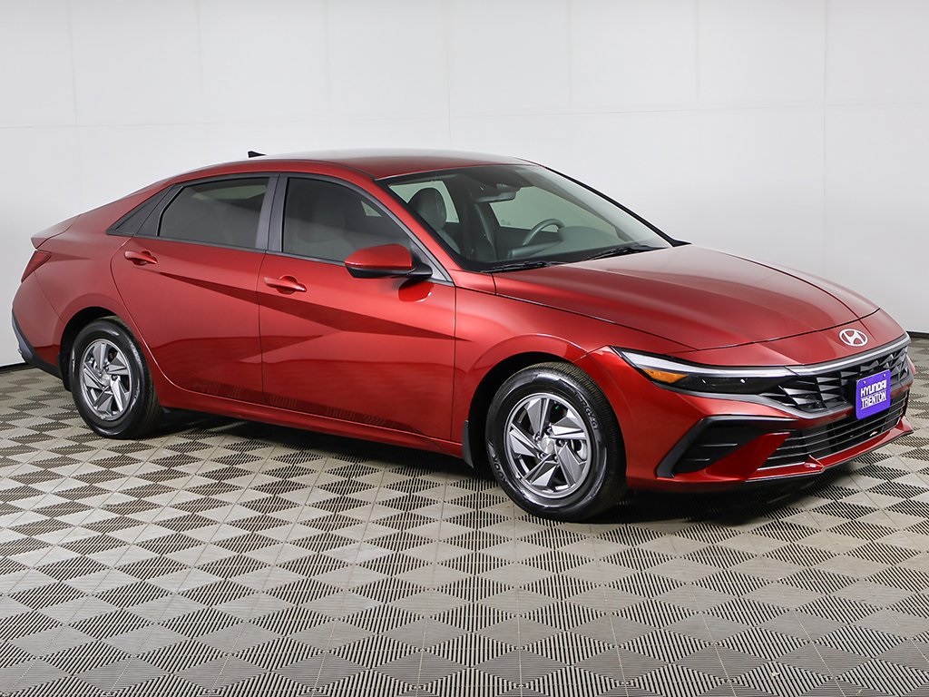 Used 2024 Hyundai Elantra SE with VIN KMHLL4DG1RU732741 for sale in Ewing Township, NJ