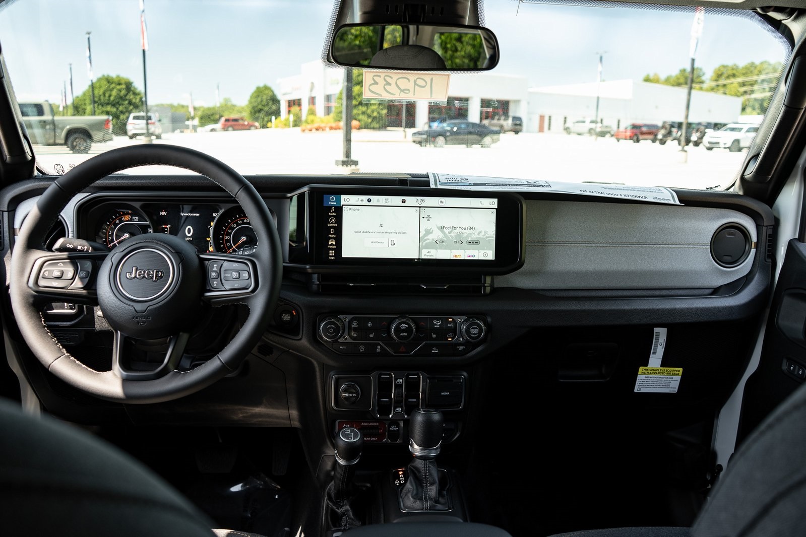 2025 Jeep Wrangler Willys photo 19