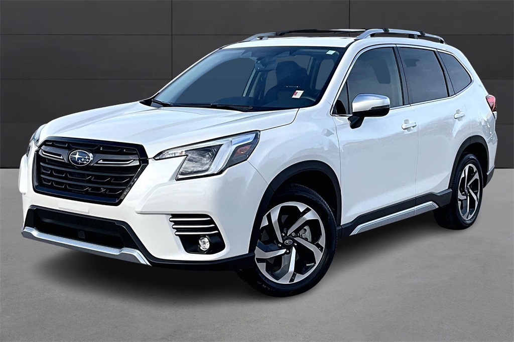 2024 Subaru Forester Touring's photo