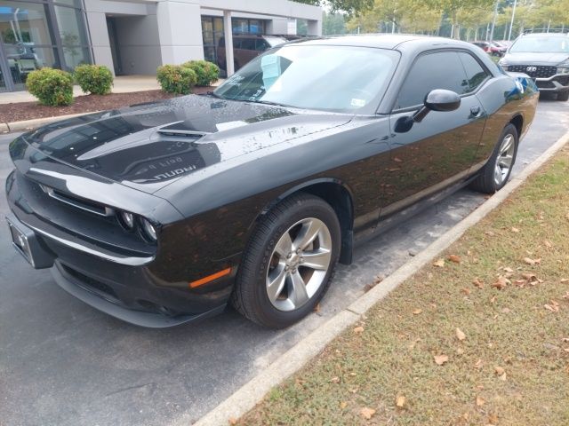2021 Dodge Challenger SXT photo 5