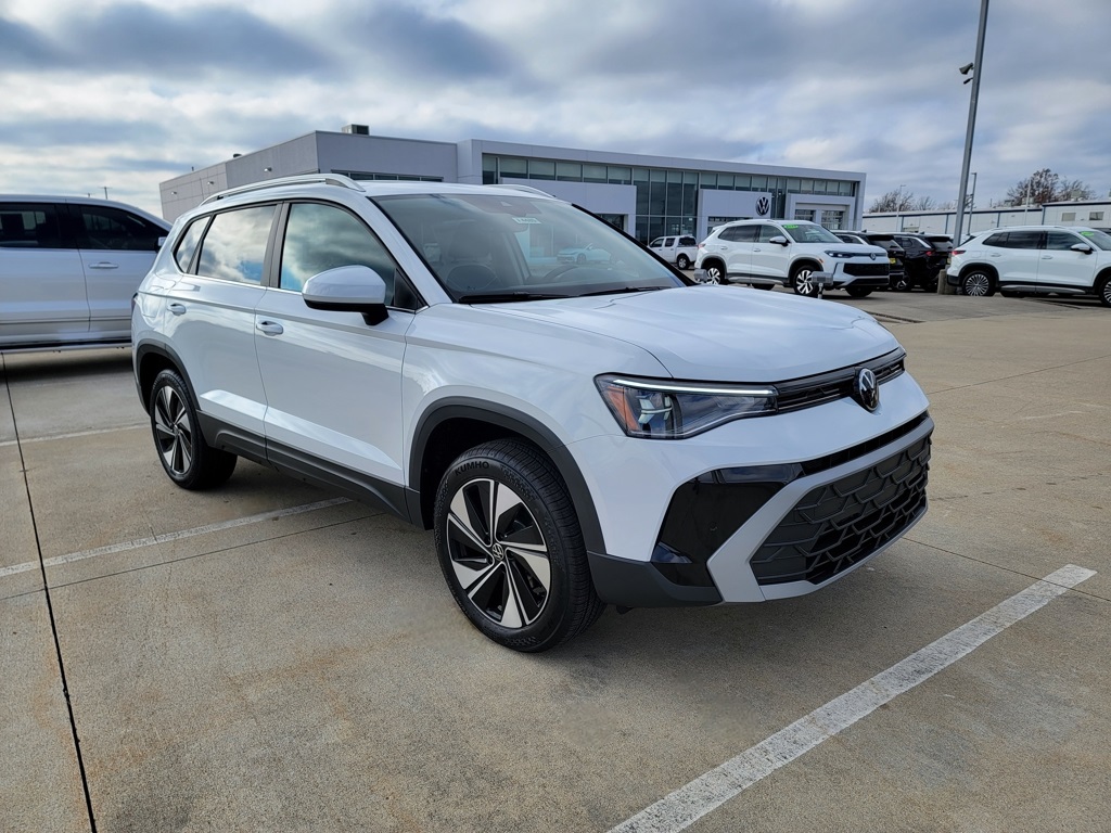 2026 Volkswagen Taos SE