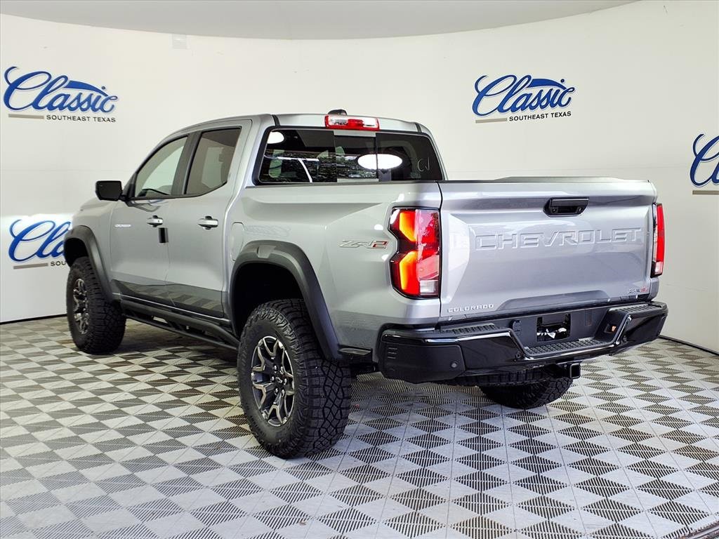 2026 Chevrolet Colorado ZR2 photo 2