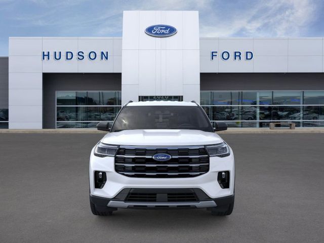 2025 Ford Explorer photo 5