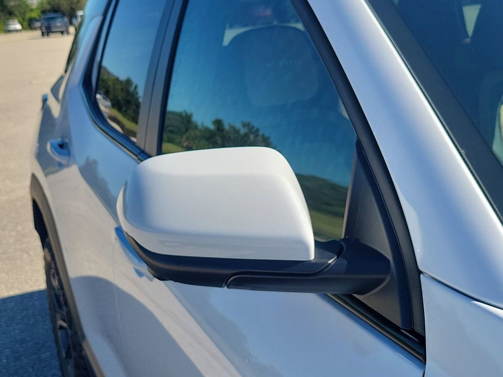2026 Chevrolet Equinox ACTIV photo 21