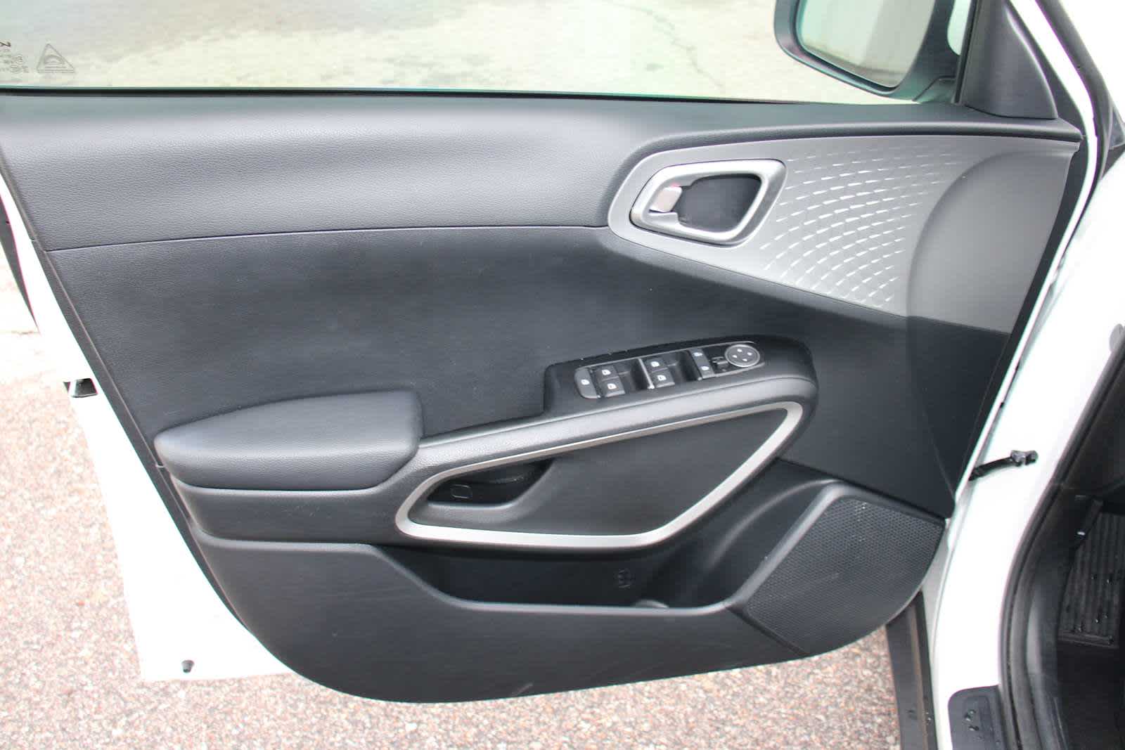2024 Kia Soul LX photo 10