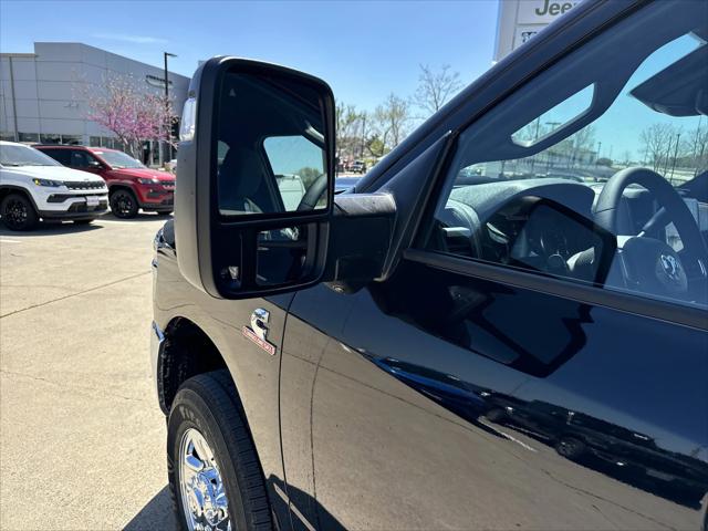 2025 Ram 2500 Tradesman photo 5