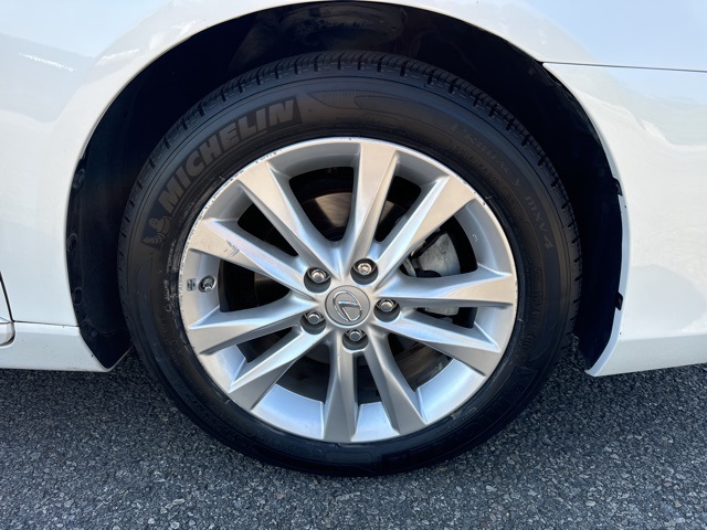 2012 Lexus ES 350 photo 9