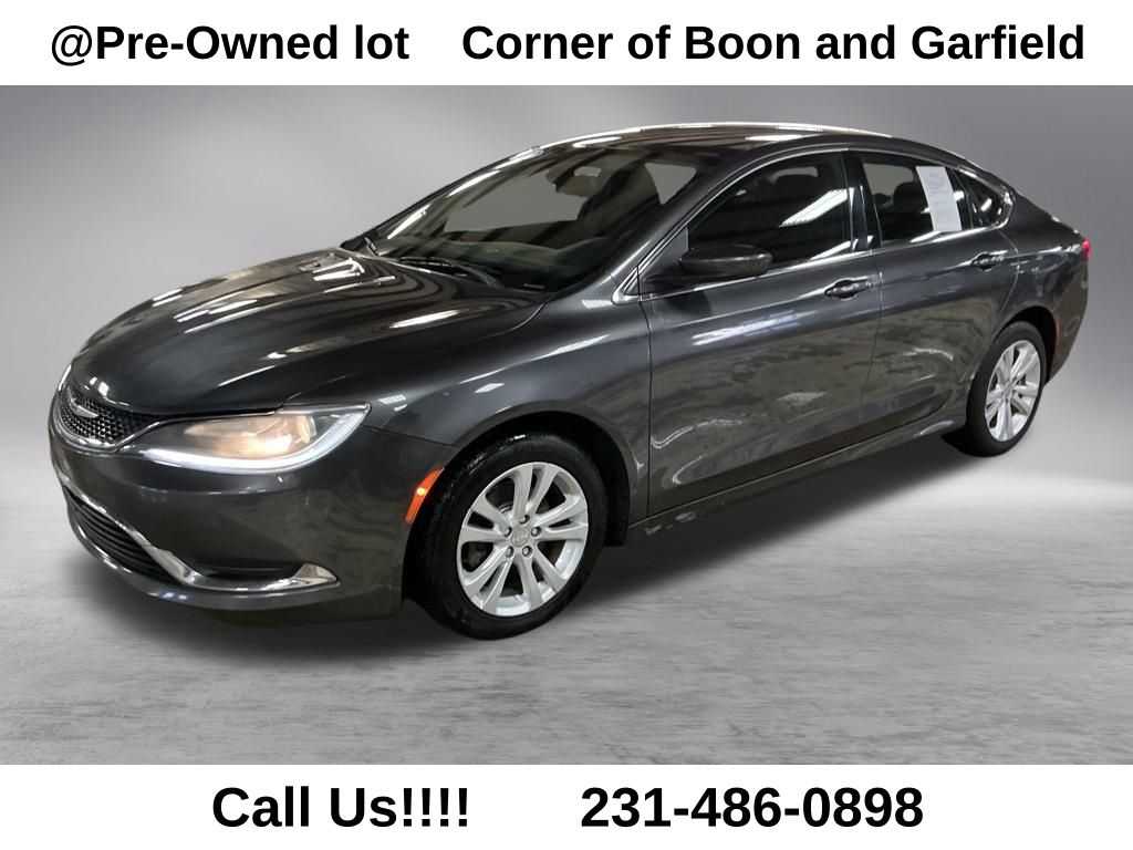 2015 Chrysler 200 Limited's photo