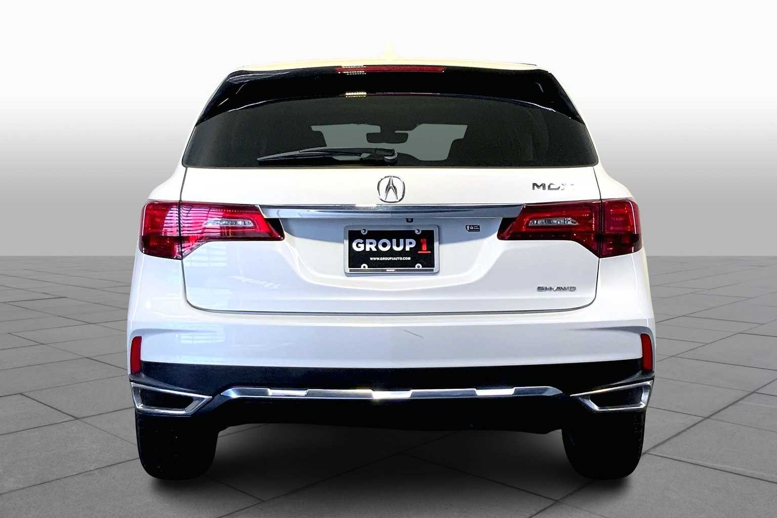 2018 Acura MDX SH-AWD photo 4