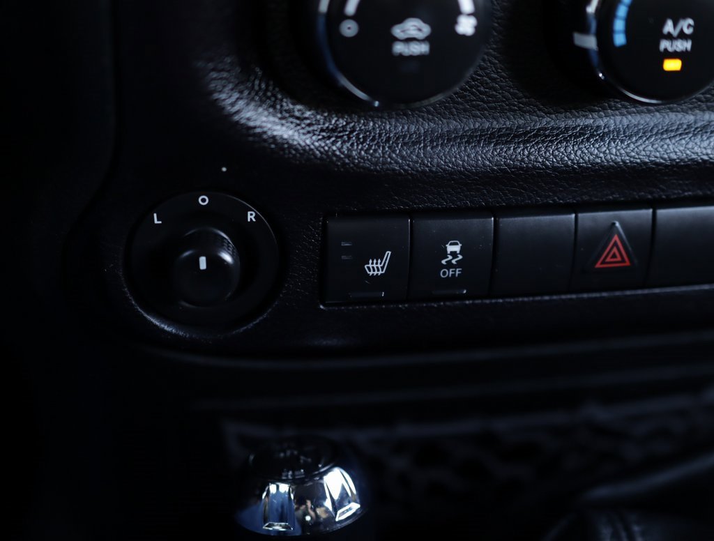 2016 Jeep Wrangler Unlimited Rubicon photo 19