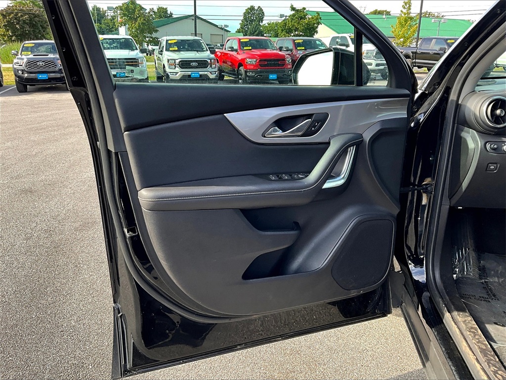 2023 Chevrolet Blazer 2LT photo 9