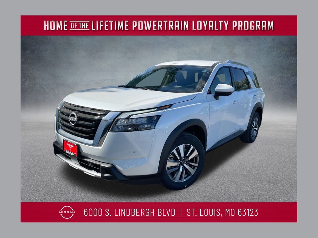 2025 Nissan Pathfinder SL's photo