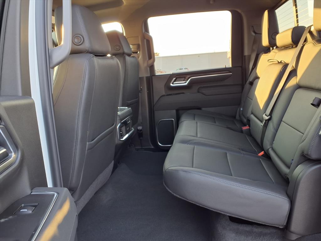 2026 Gmc Sierra 2500 HD SLT photo 4