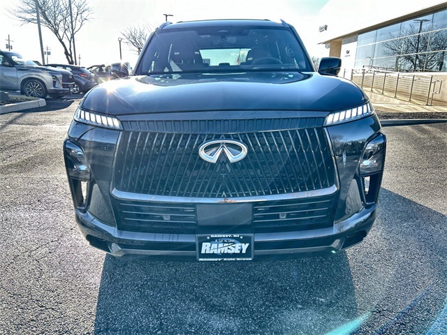 2025 Infiniti QX80 photo 6