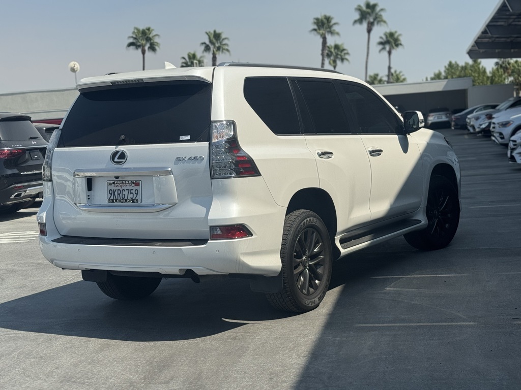 2023 Lexus GX Premium photo 2