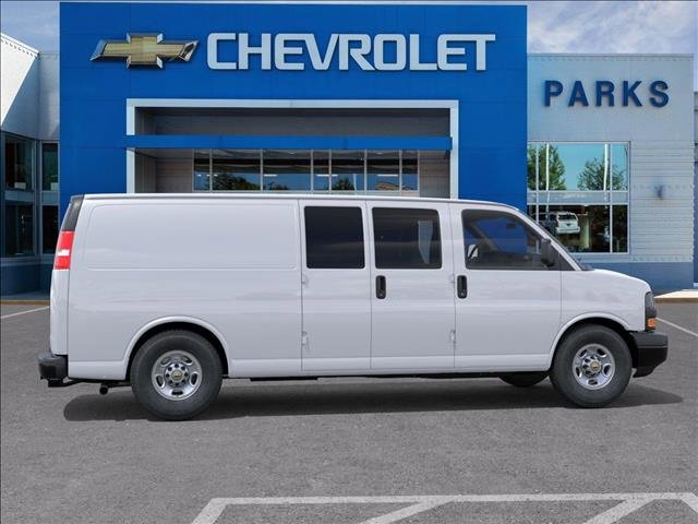 2025 Chevrolet Express Cargo 2500 photo 5