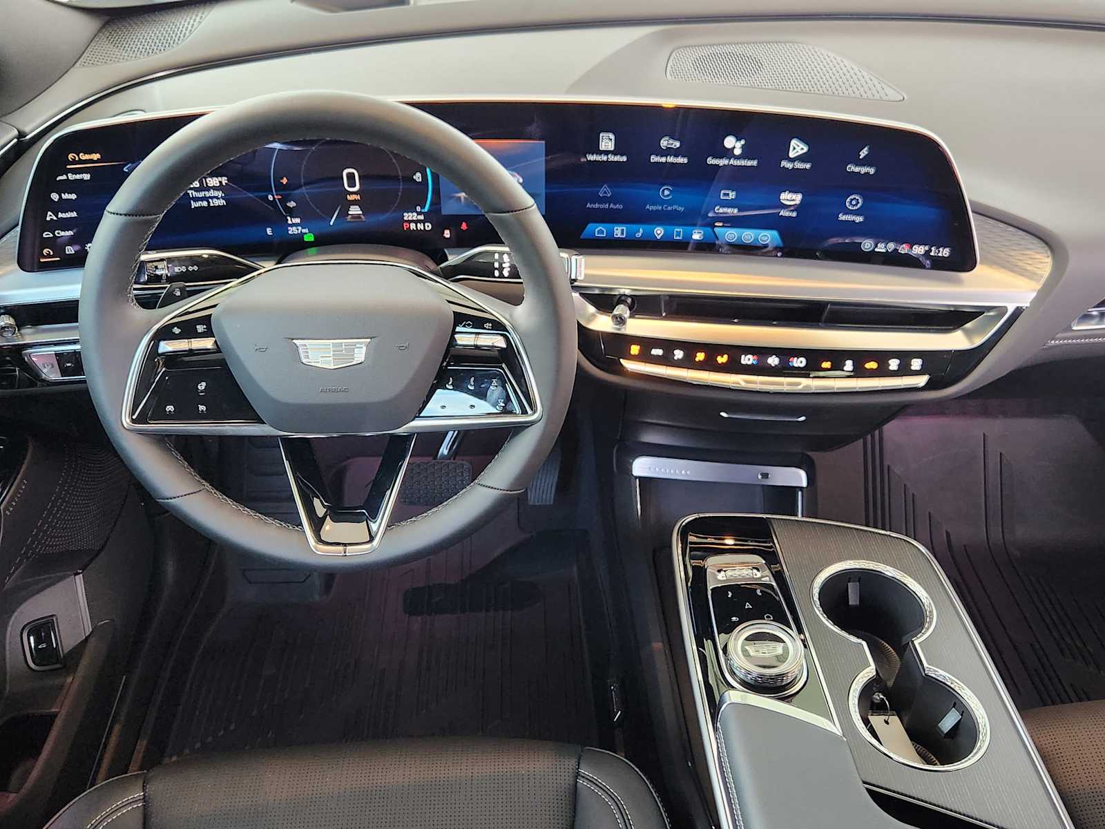 2025 Cadillac Lyriq Luxury photo 19
