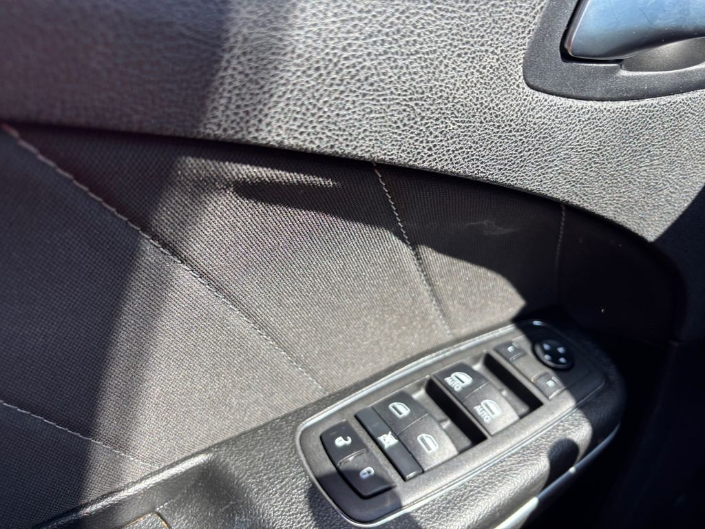 2023 Dodge Charger SXT photo 12